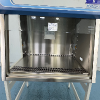 Thermo HERAsafe KS 4' Biosafety Cabinet image 2